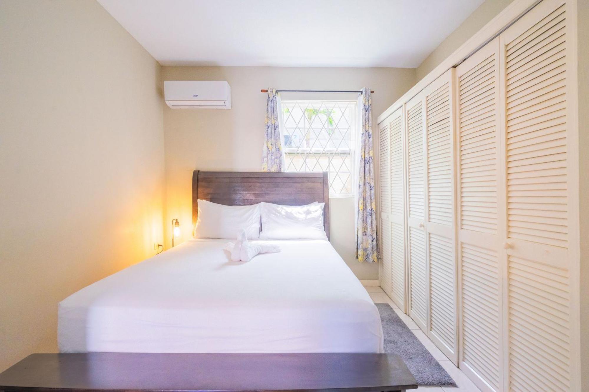 Musgrave Annex- Comfy 1 Bedroom Apartment On The Ground Floor Кингстон Экстерьер фото