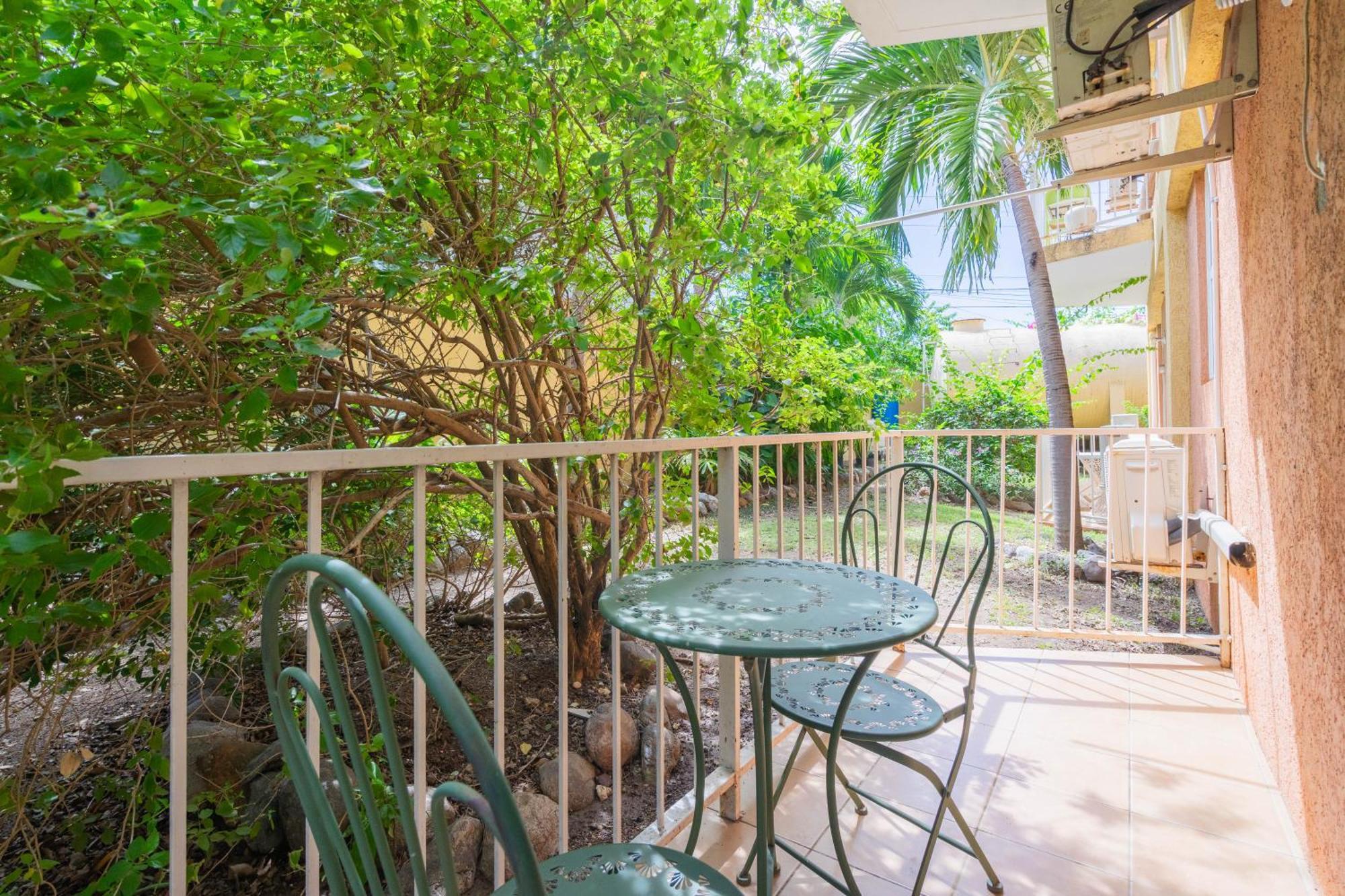 Musgrave Annex- Comfy 1 Bedroom Apartment On The Ground Floor Кингстон Экстерьер фото